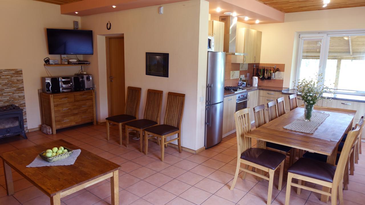 Raudonkalnis Guest House Mankiskiai Ngoại thất bức ảnh