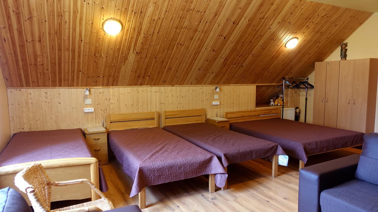 Raudonkalnis Guest House Mankiskiai Ngoại thất bức ảnh